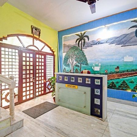 Spot On 81220 New Asha Hotel Puri Buitenkant foto