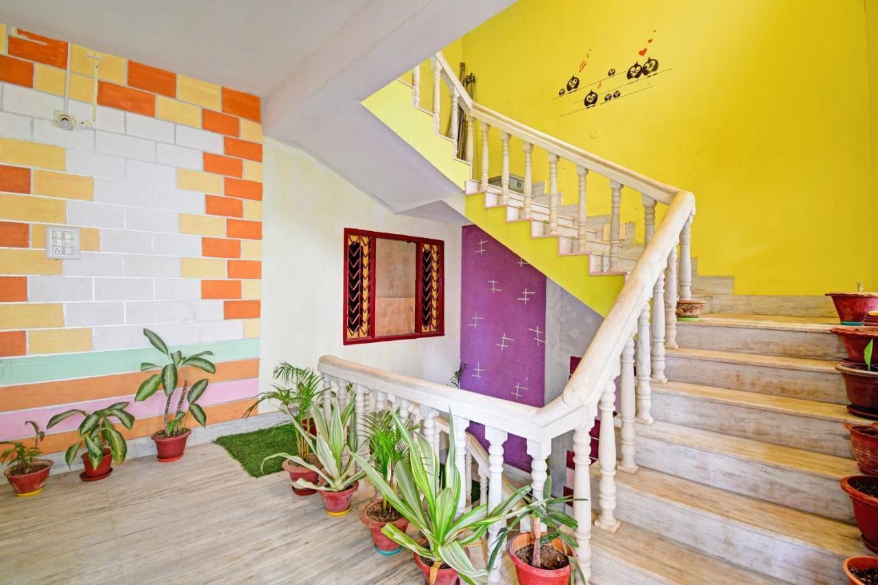 Spot On 81220 New Asha Hotel Puri Buitenkant foto